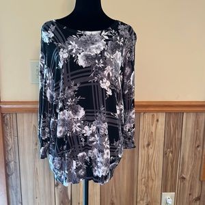 New with Tags Women’s Blouse
